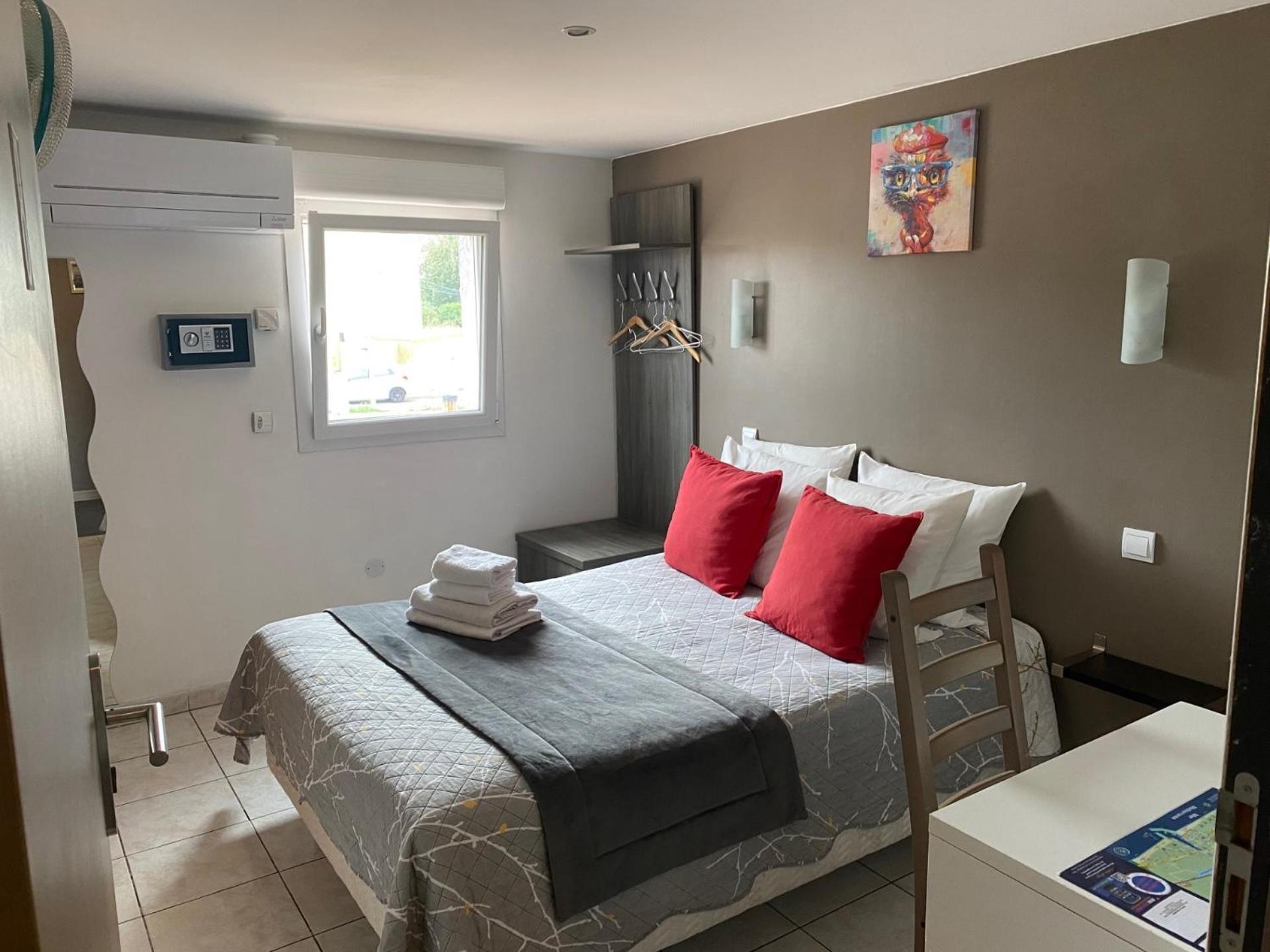 Logis Hotel La Chaumiere Marseillan  Zewnętrze zdjęcie