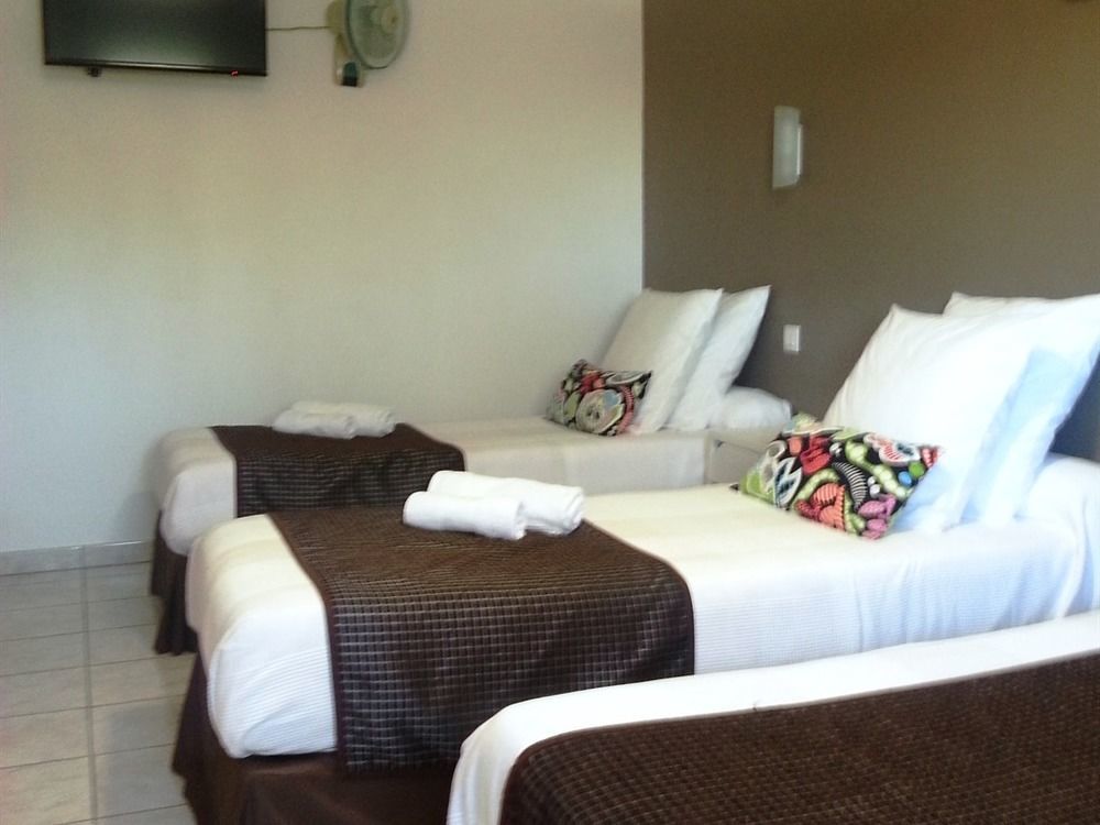 Logis Hotel La Chaumiere Marseillan  Zewnętrze zdjęcie